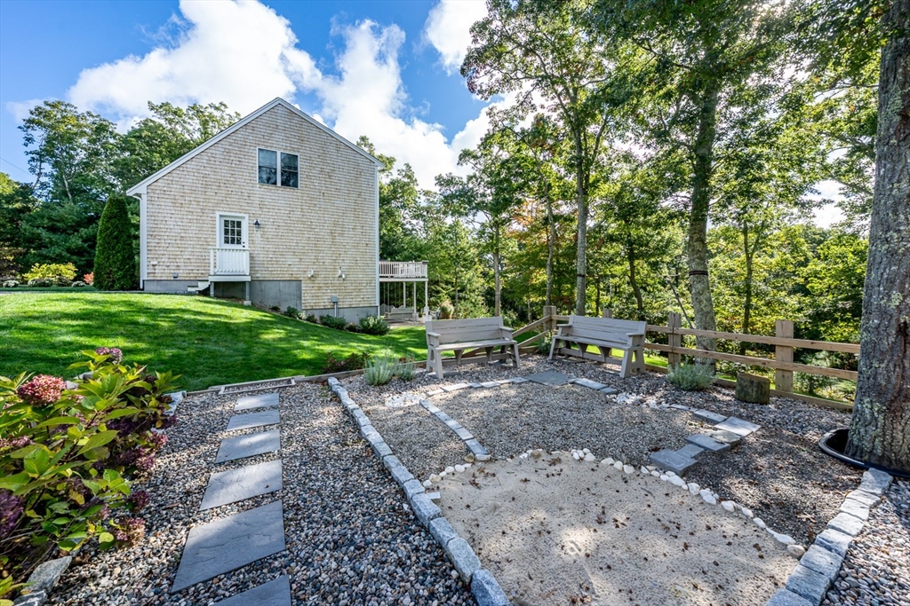 137 Falmouth Sandwich Rd, Mashpee, MA Photo #5