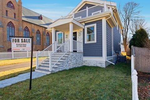 442 High St Dedham MA 02026