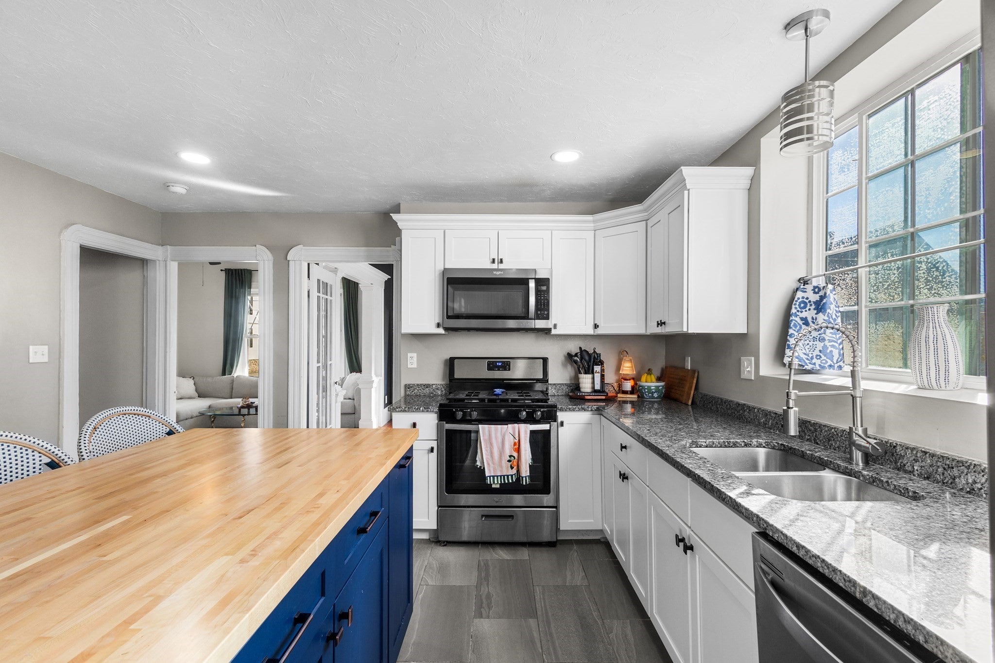 69 Milford St, New Bedford, MA, 69 Milford St, New Bedford, MA Photo #8