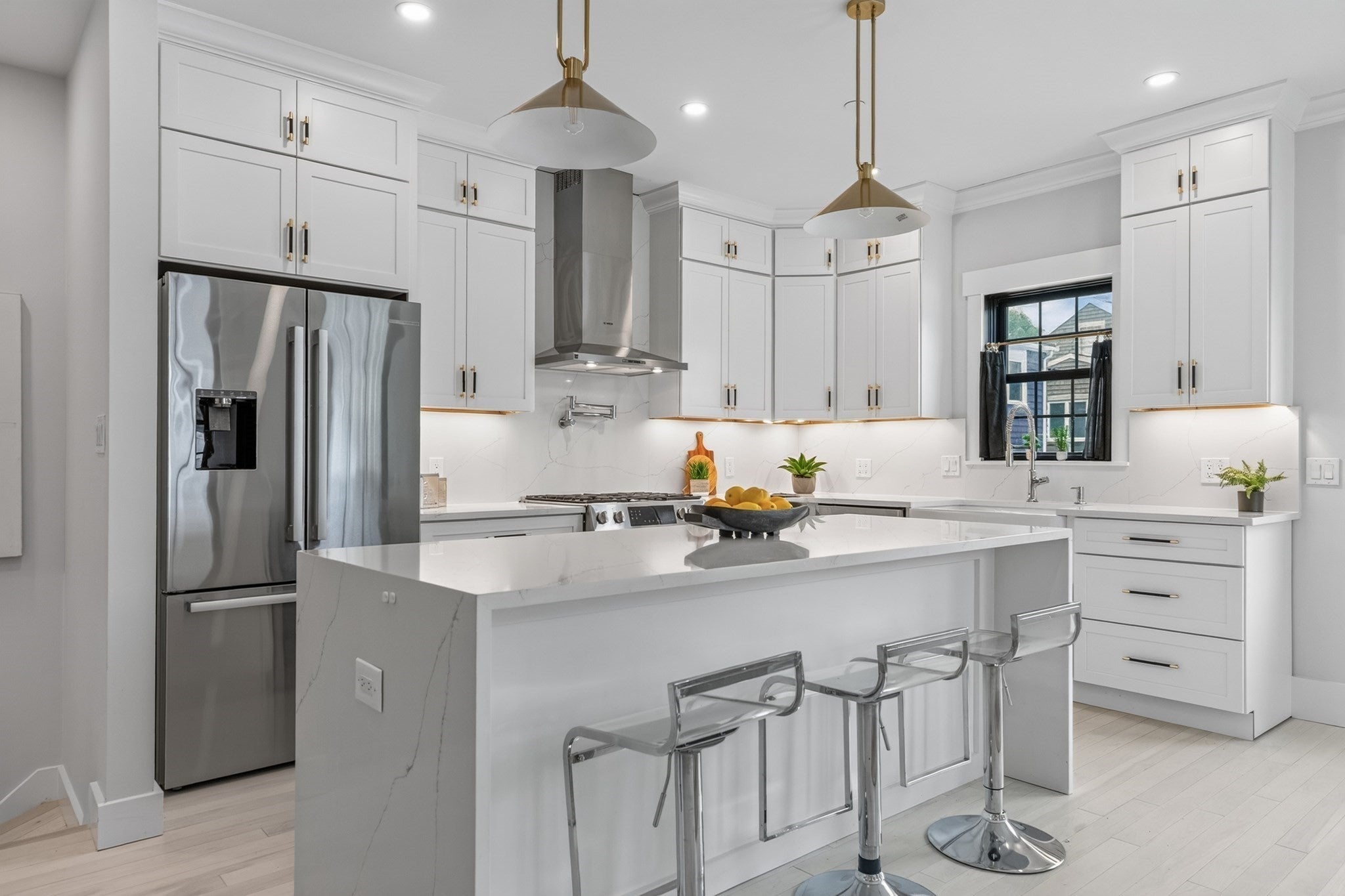 11 Lowell St, Arlington MA 02476