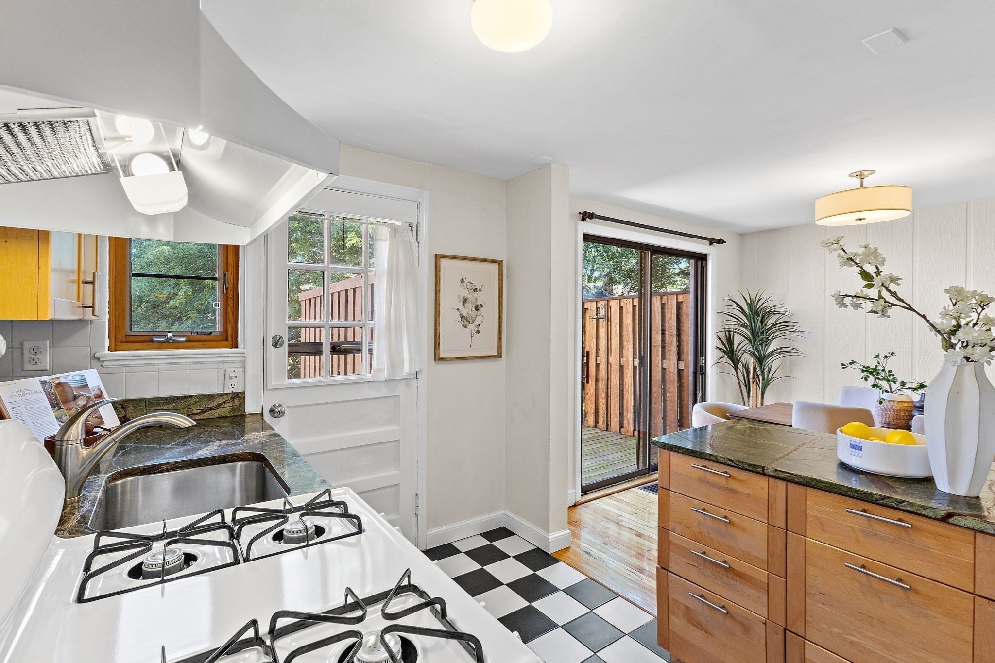 98 Duff Street #98, Watertown, MA Photo #16