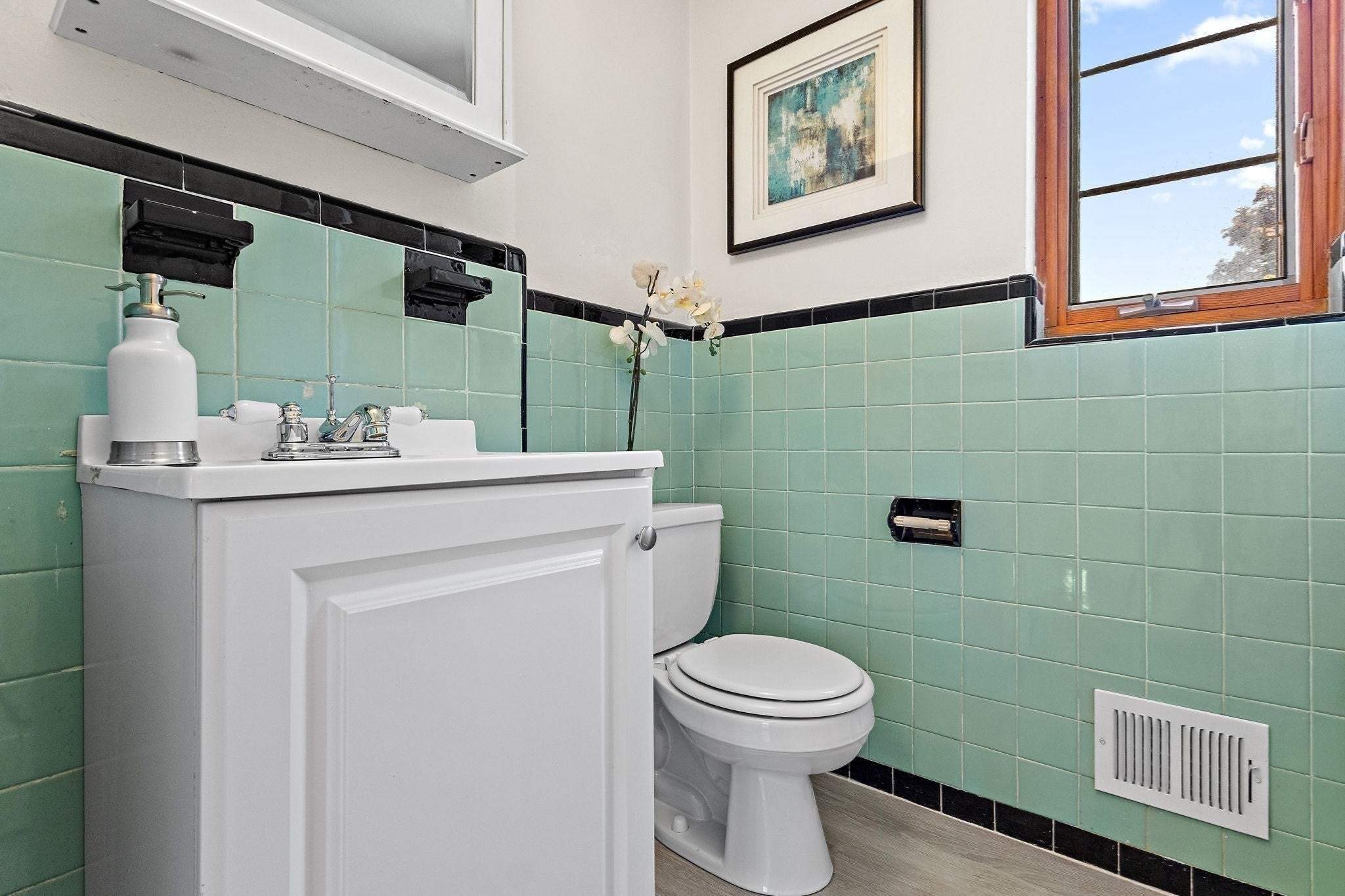 98 Duff Street #98, Watertown, MA Photo #25
