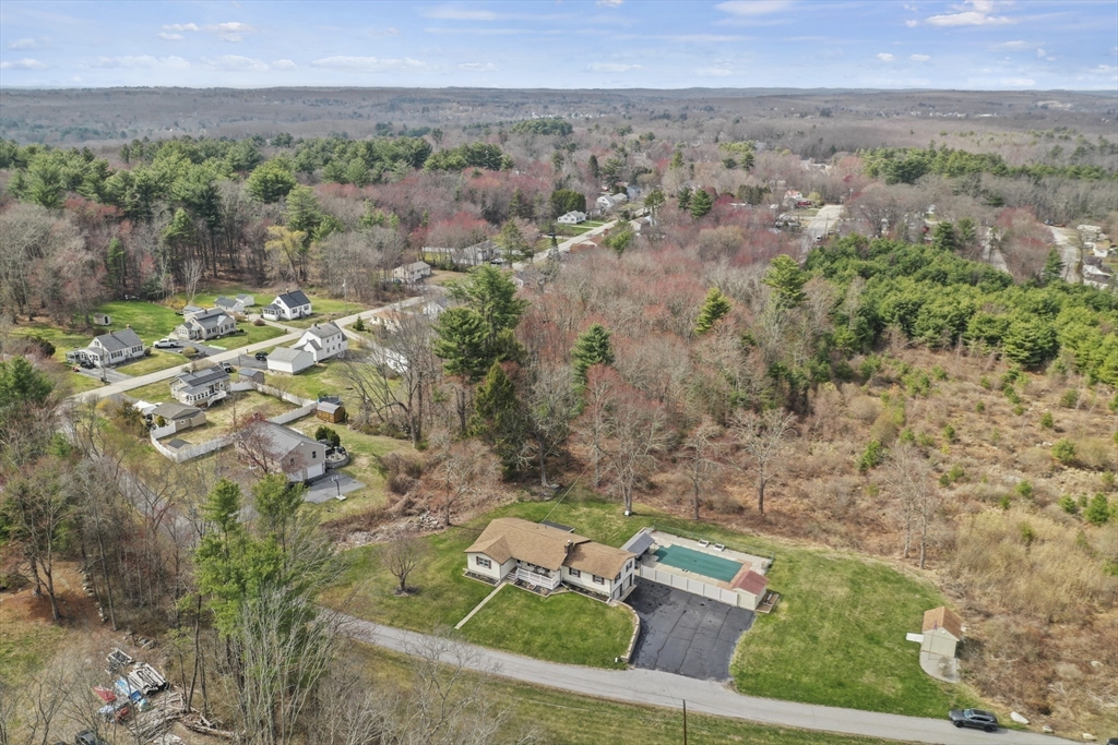 7 Woods Grove Drive