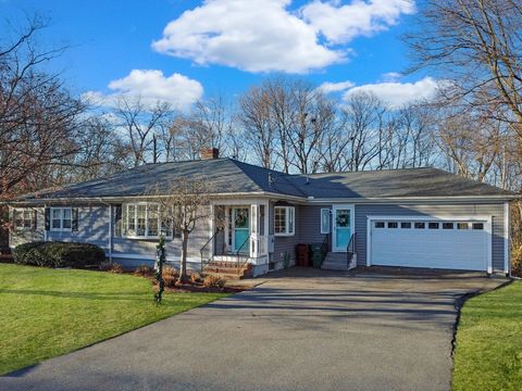 288 Hovey Street Lowell MA 01852