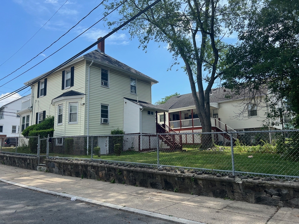 25 Tiverton Rd