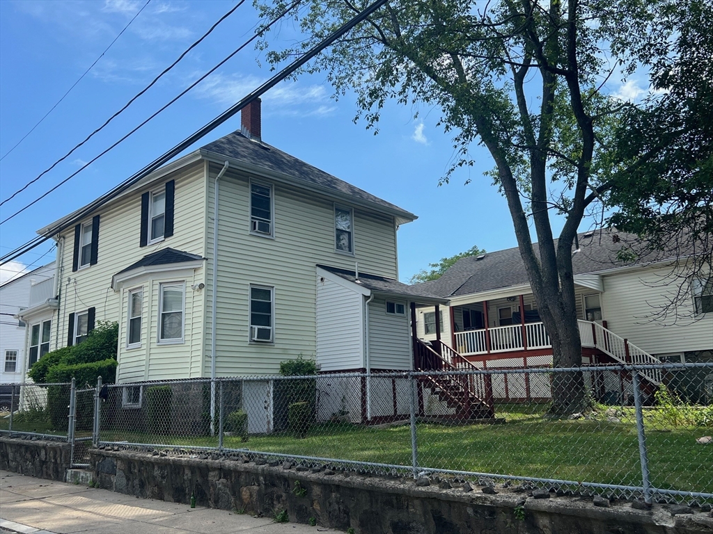 25 Tiverton Rd
