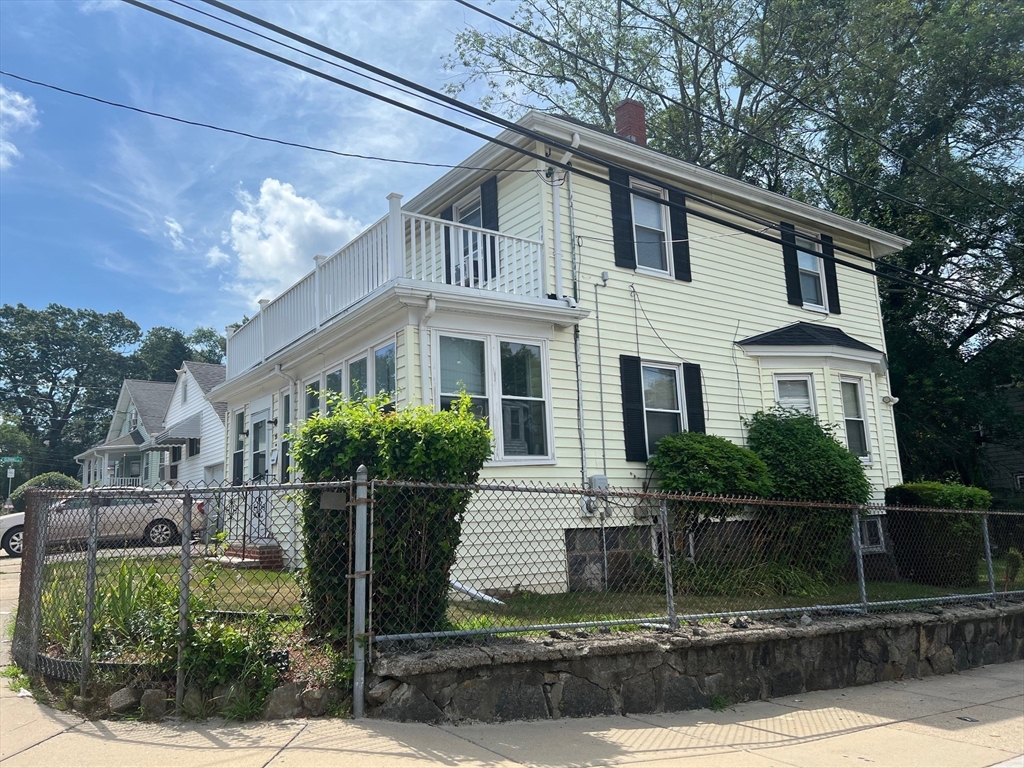 25 Tiverton Rd