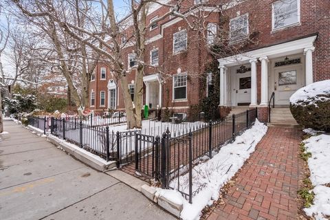 80 Monmouth St 1 Brookline MA 02446