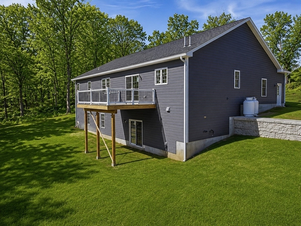 95 Town Farm Rd