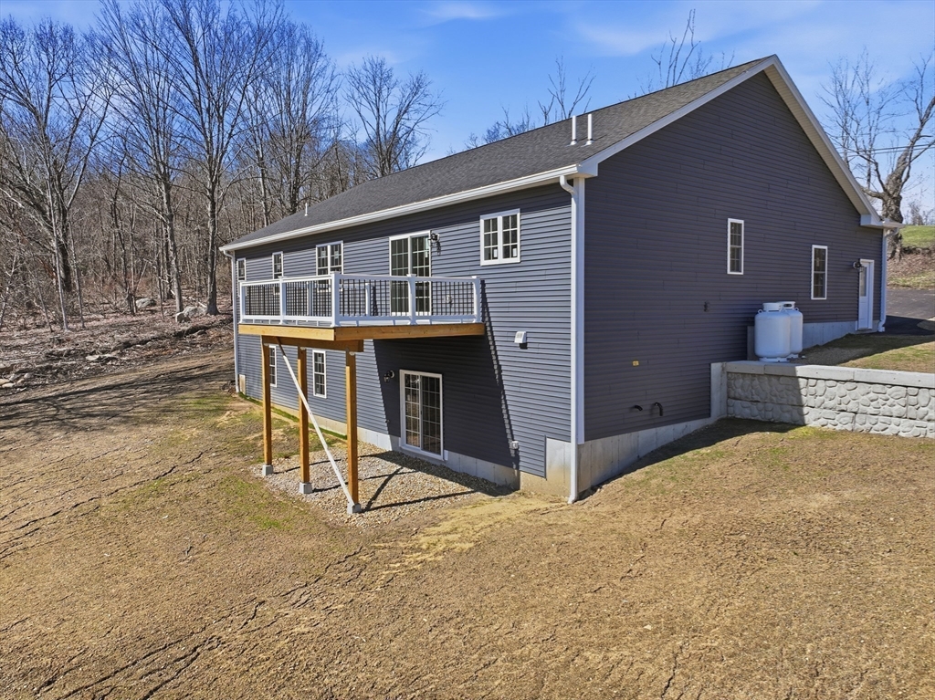 95 Town Farm Rd