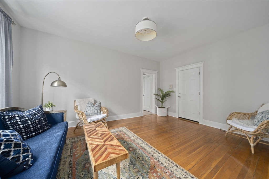 229 Kelton St 1