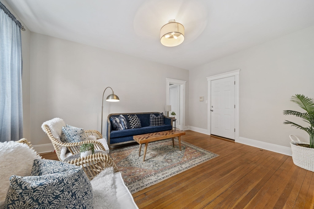 229 Kelton St 1