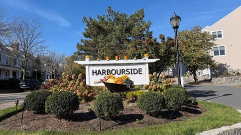 10 Sloop Ln 0 Quincy MA 02171