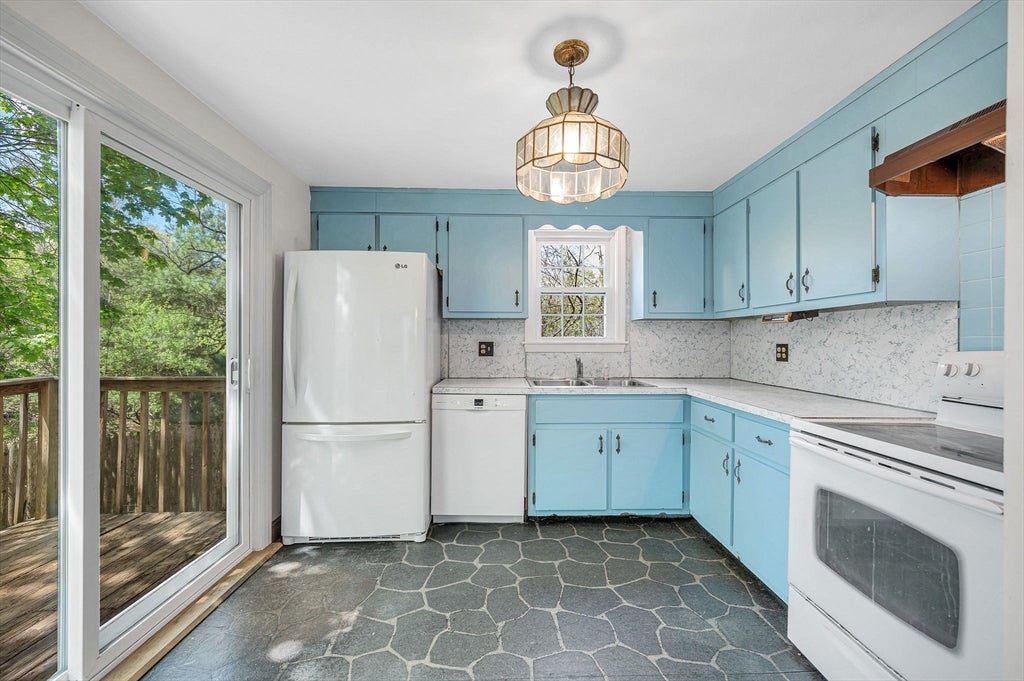 30 Whitcomb Terrace, Weymouth, MA Photo #8