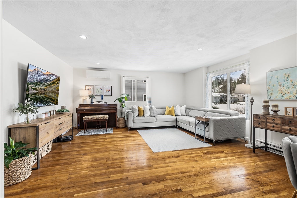 55 Staffordshire Ln B