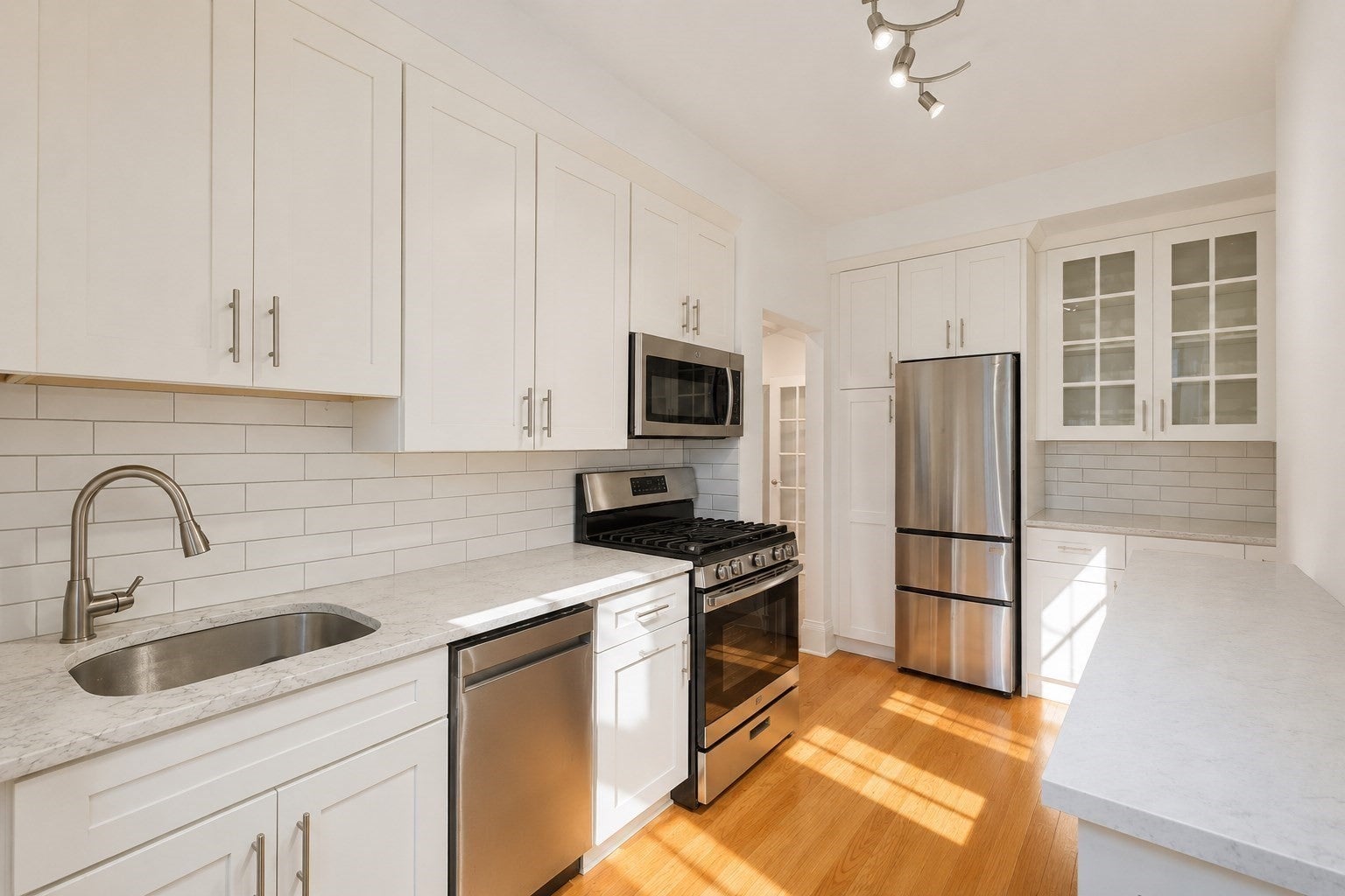 1868 Commonwealth Ave #9, Boston, MA, 1868 Commonwealth Ave #9, Boston, MA Photo #3