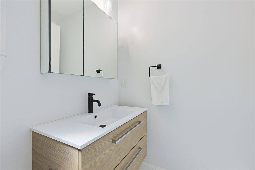 54 Bloomfield St #1, Boston, MA, 54 Bloomfield St #1, Boston, MA Photo #21