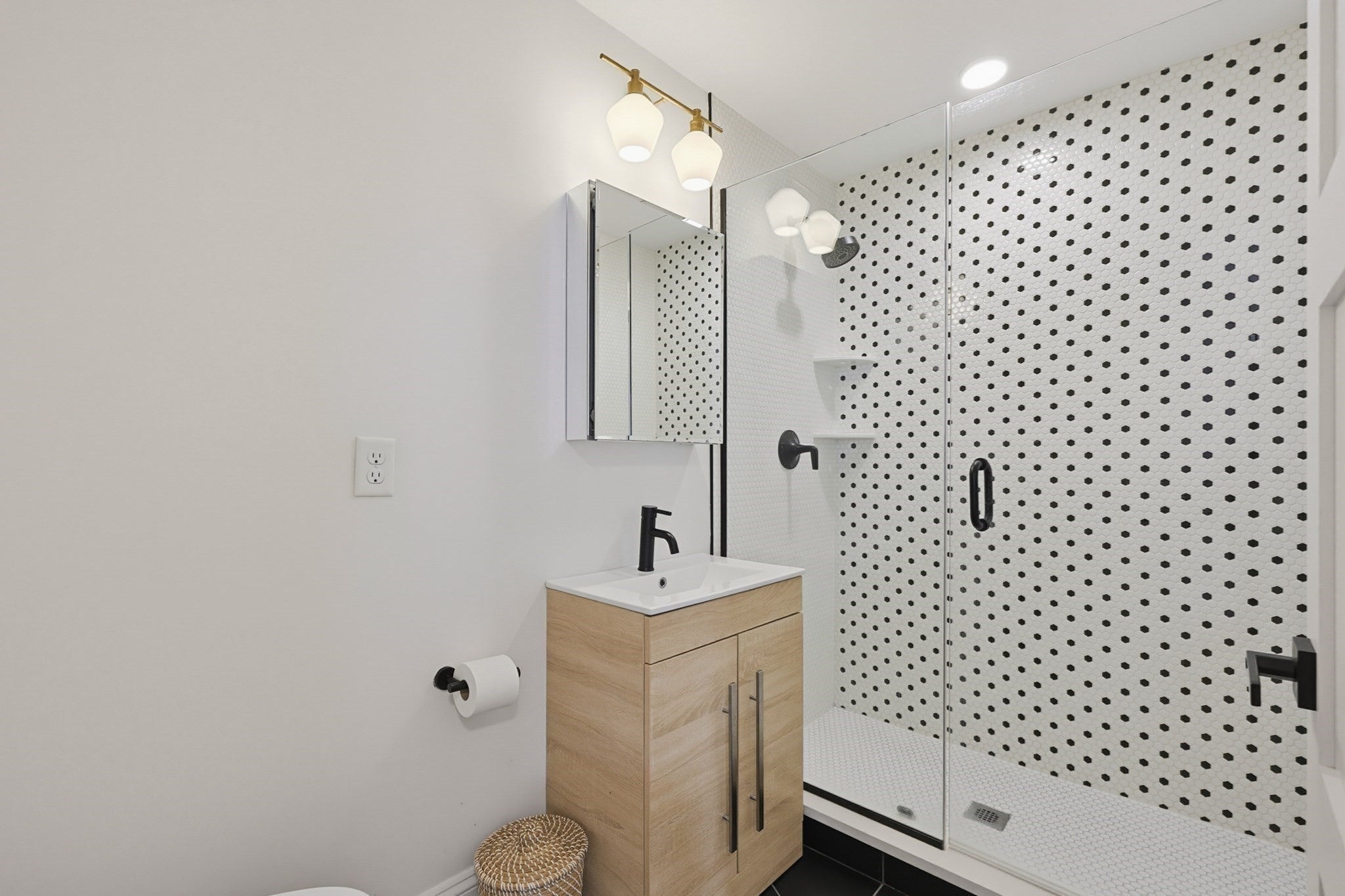 54 Bloomfield St #1, Boston, MA Photo #15