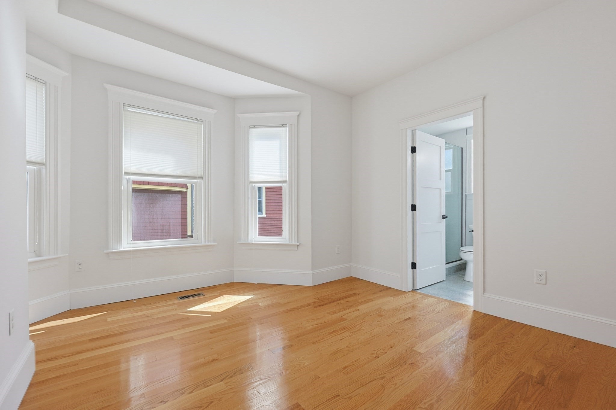 54 Bloomfield St #1, Boston, MA Photo #22