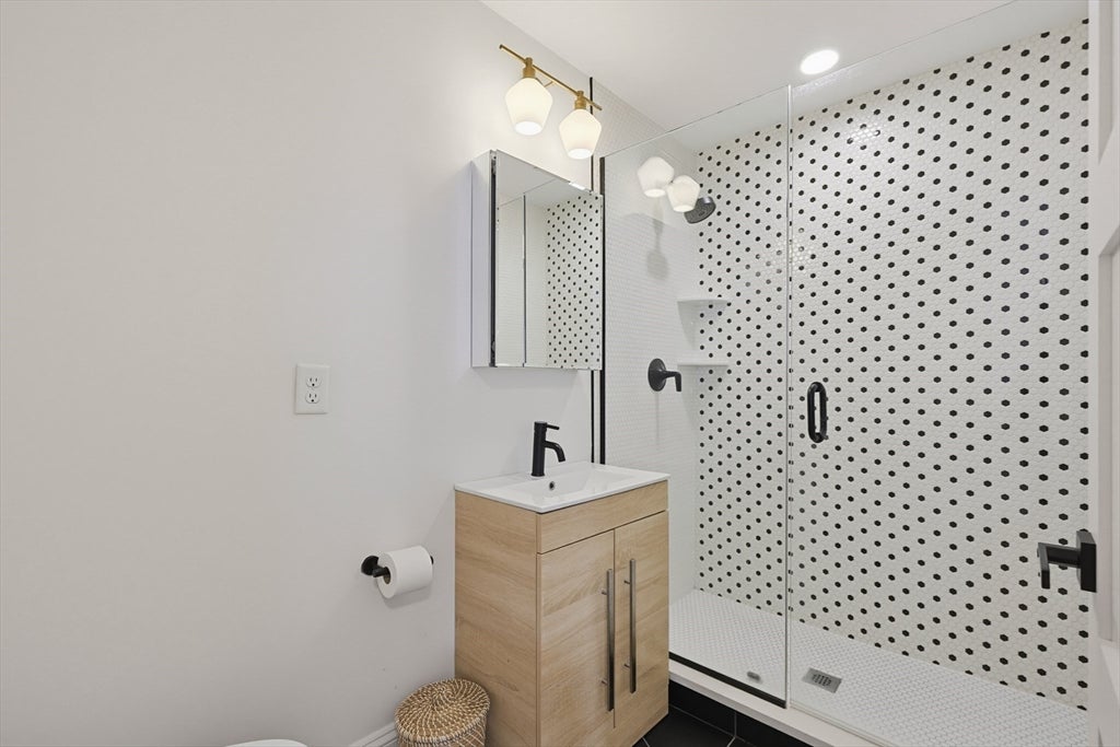 54 Bloomfield St #1, Boston, MA, 54 Bloomfield St #1, Boston, MA Photo #15
