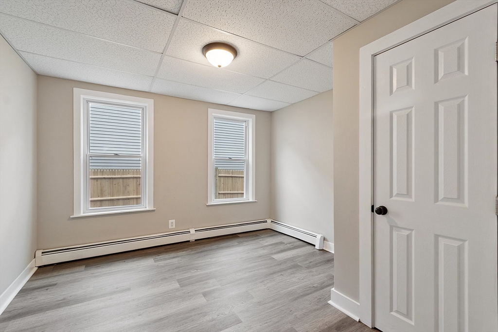 Lowell, Massachusetts 01850, United States, 4 Bedrooms Bedrooms, ,2 BathroomsBathrooms,Residential,Active,242723