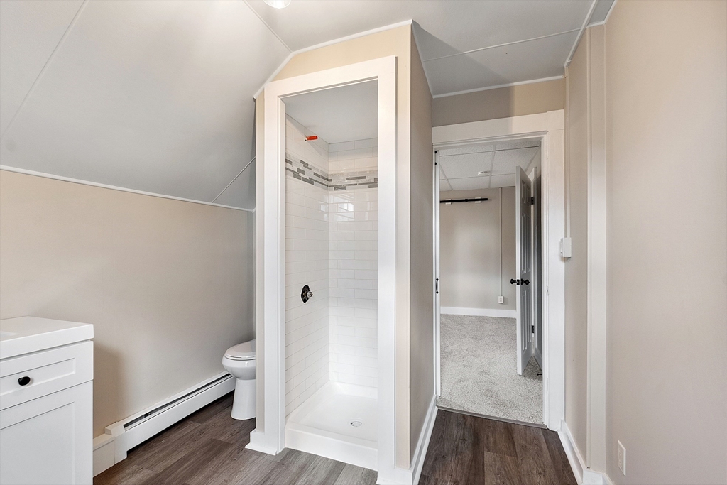 Lowell, Massachusetts 01850, United States, 4 Bedrooms Bedrooms, ,2 BathroomsBathrooms,Residential,Active,242723