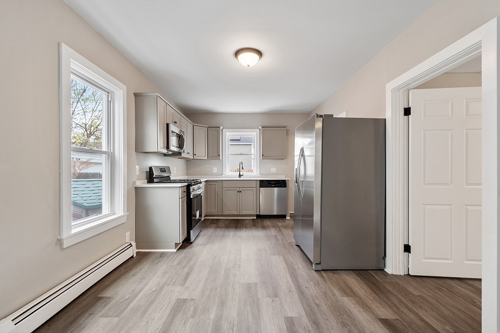 Lowell, Massachusetts 01850, United States, 4 Bedrooms Bedrooms, ,2 BathroomsBathrooms,Residential,Active,242723