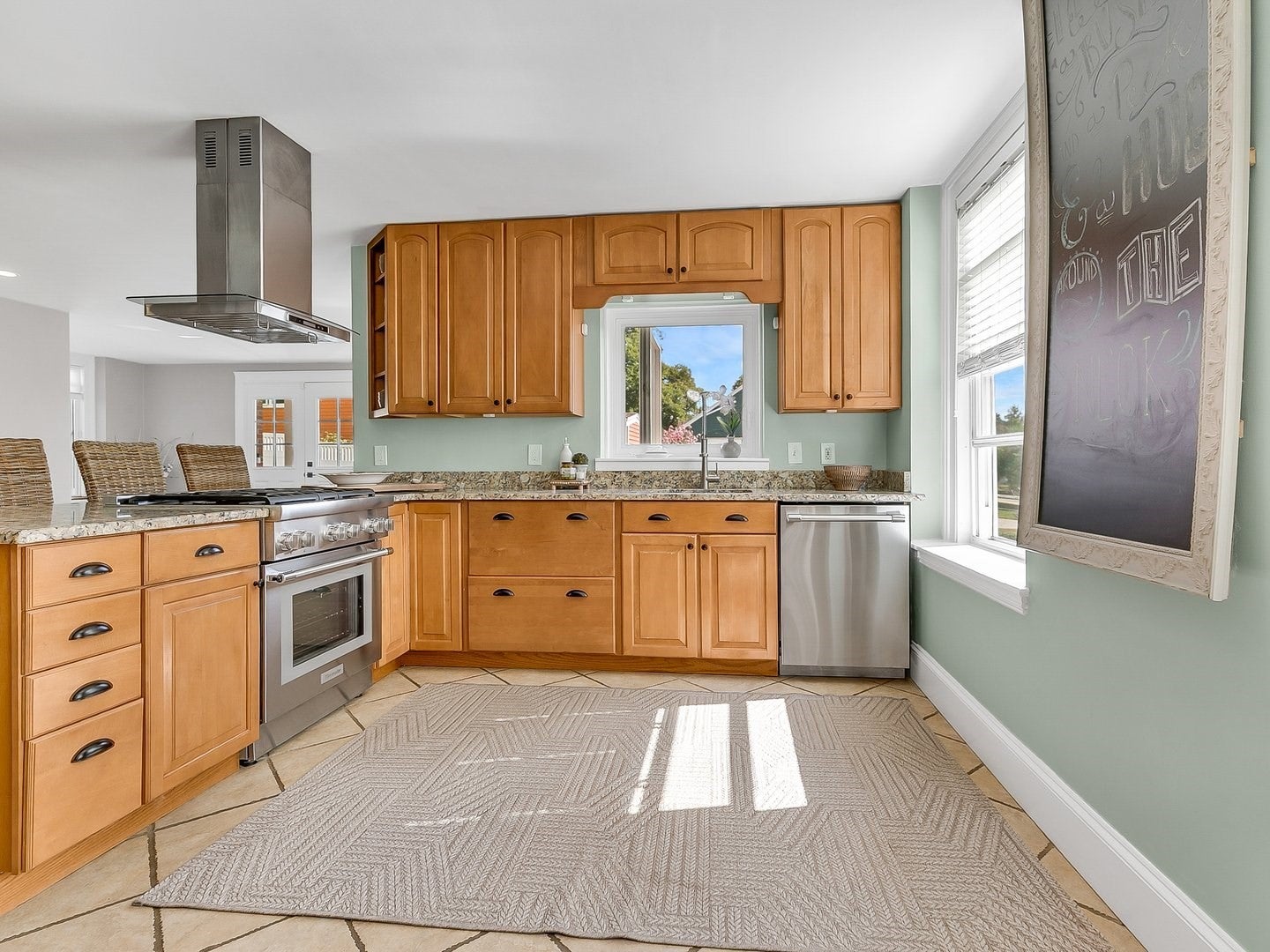 30 Hale St, Beverly, MA, 30 Hale St, Beverly, MA Photo #15
