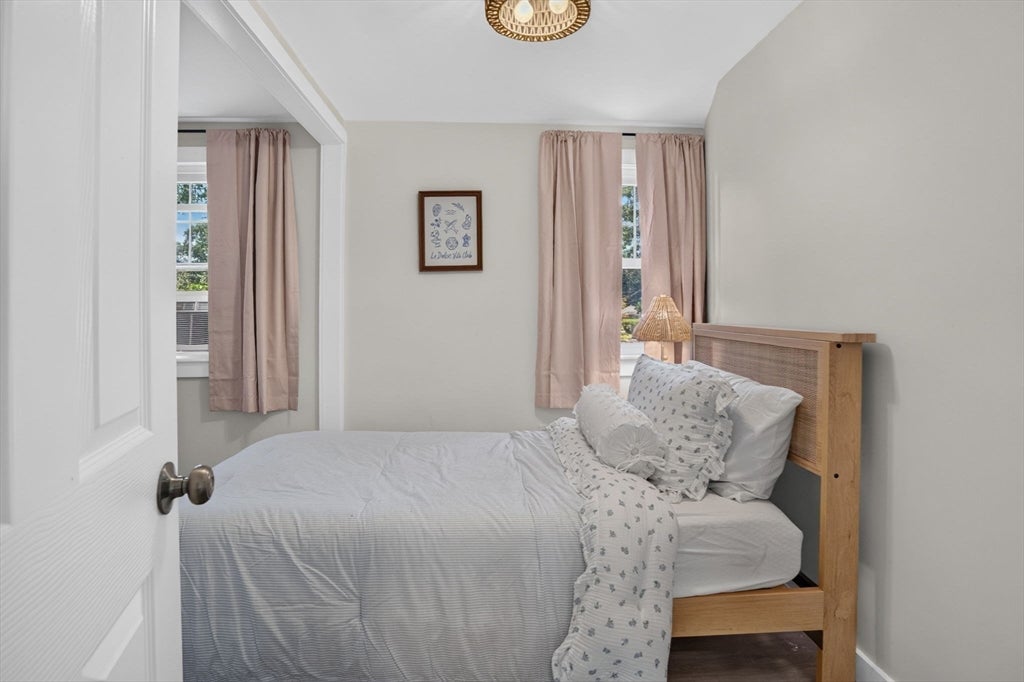 29 Walnut St, Plymouth, MA, 29 Walnut St, Plymouth, MA Photo #7