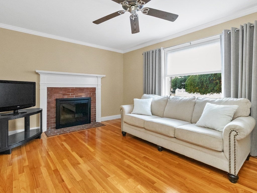 33 Auburn St 2