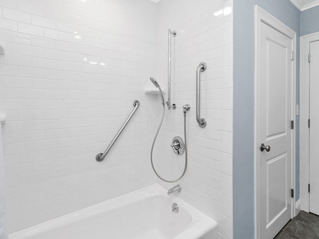 33 Auburn St #2, Waltham, MA, 33 Auburn St #2, Waltham, MA Photo #21