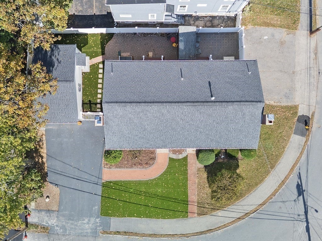 33 Auburn St #2, Waltham, MA, 33 Auburn St #2, Waltham, MA Photo #30