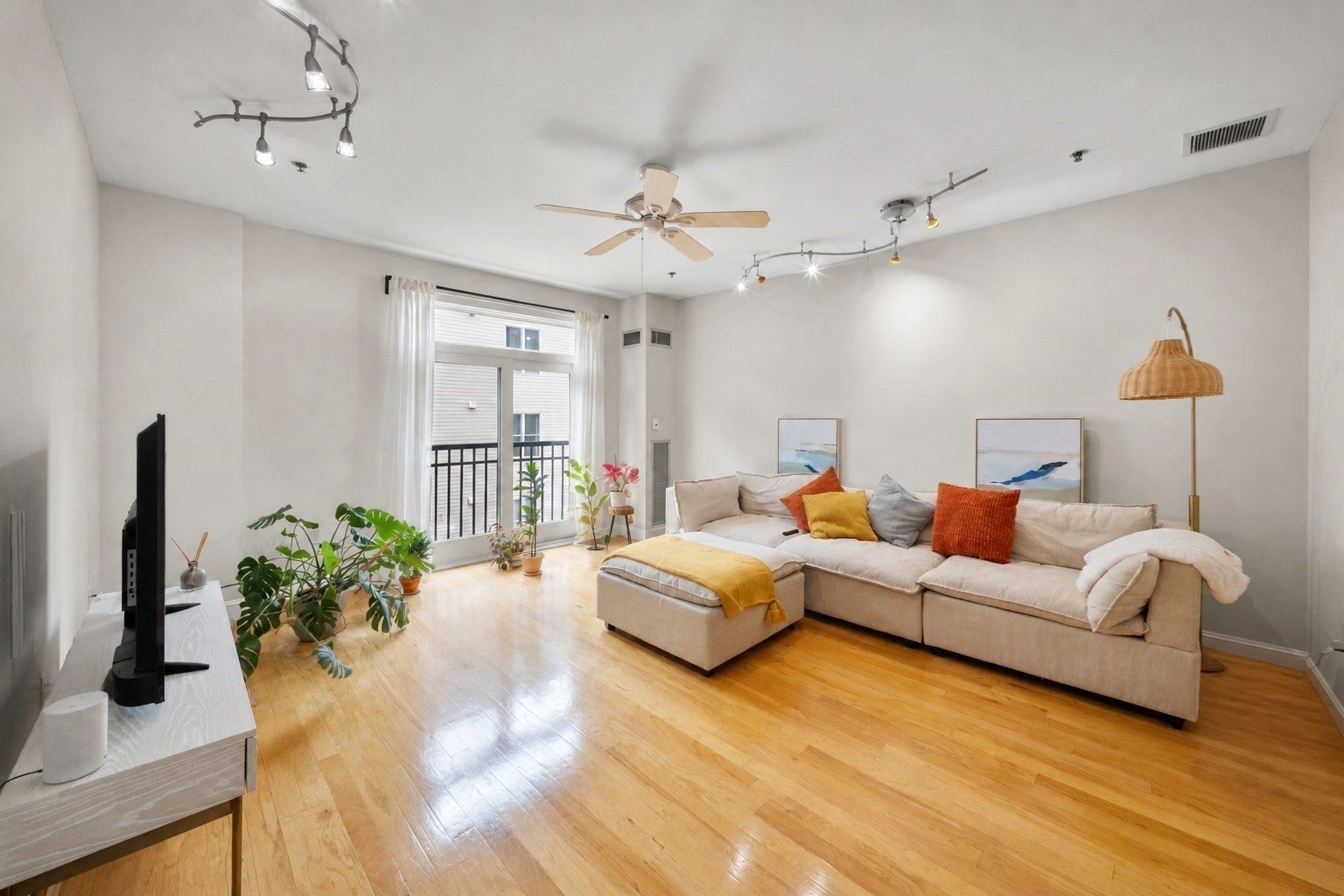 1723 Washington Street #505, Boston, MA Photo #2