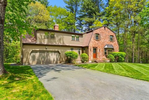 Photo of 19 Pierce Ave, Westford, MA 01886 (MLS # 73521603)