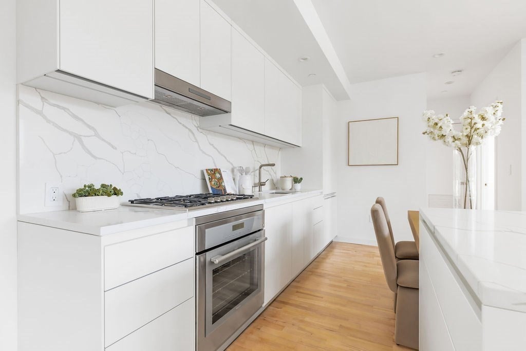 346 Congress St #703, Boston, MA Photo #12