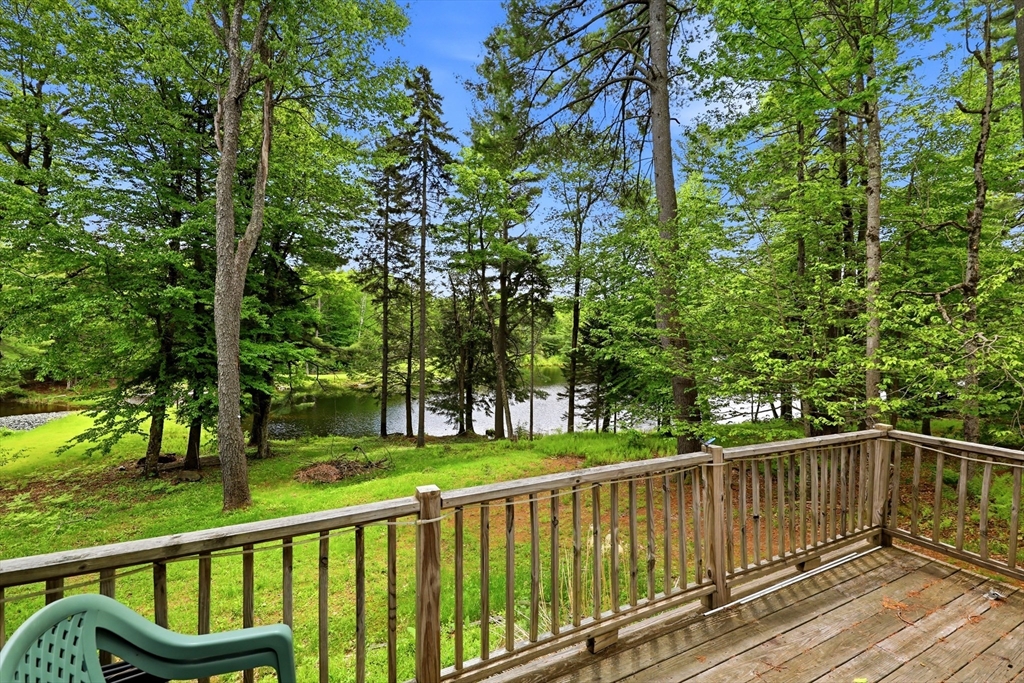 54 Papoose Lake Dr