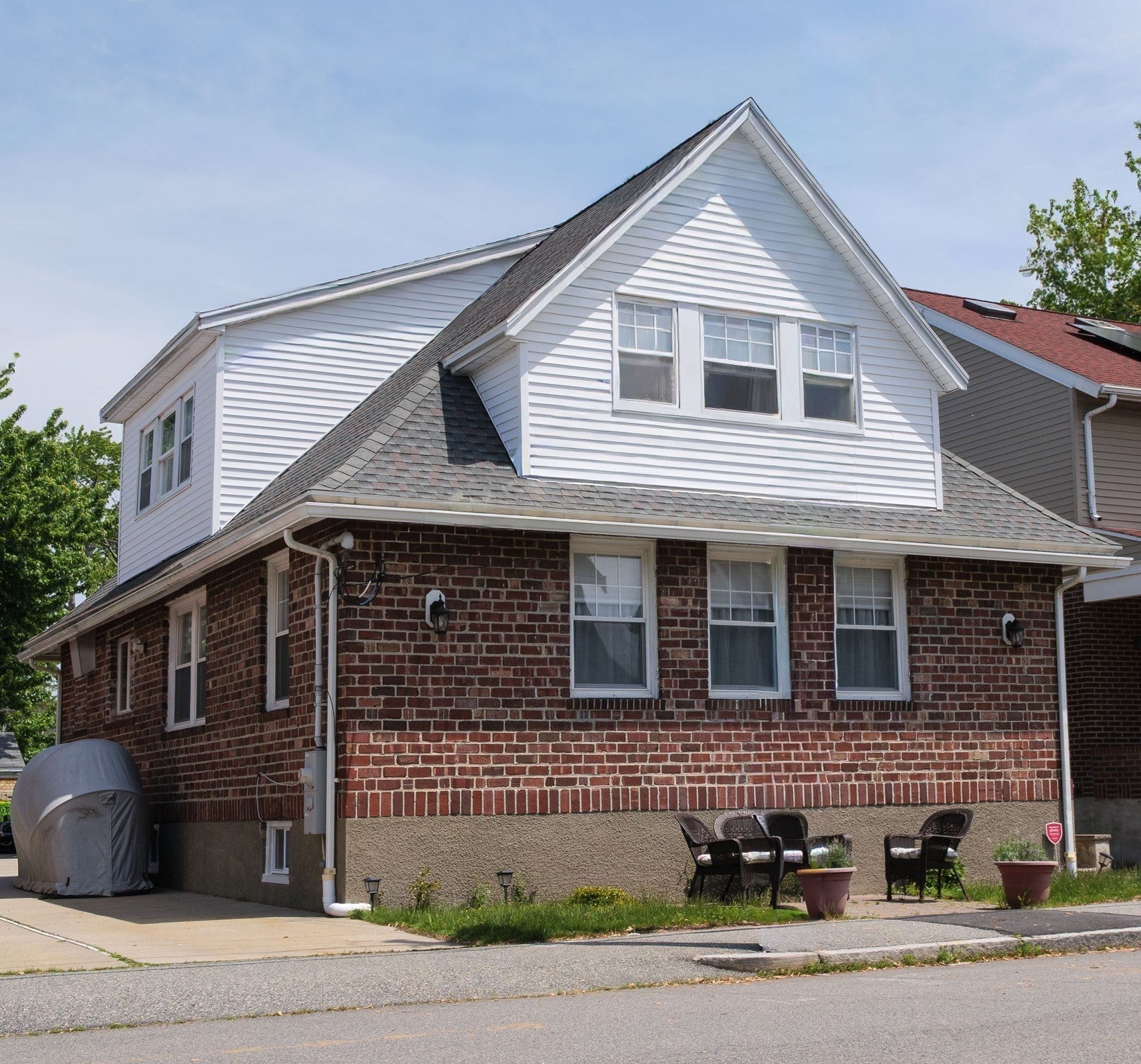 19 John Ave