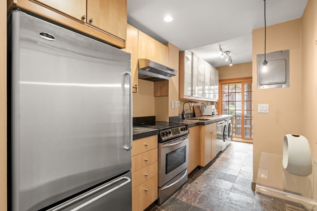 15 Concord Square 1A