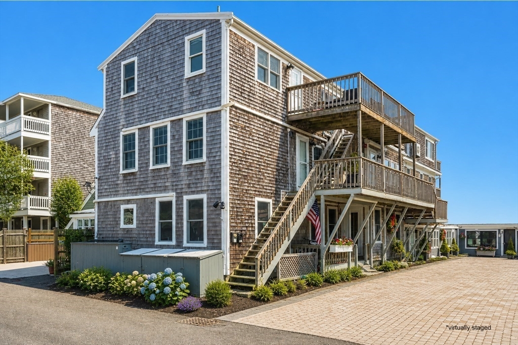 539 Commercial Street Unit 3