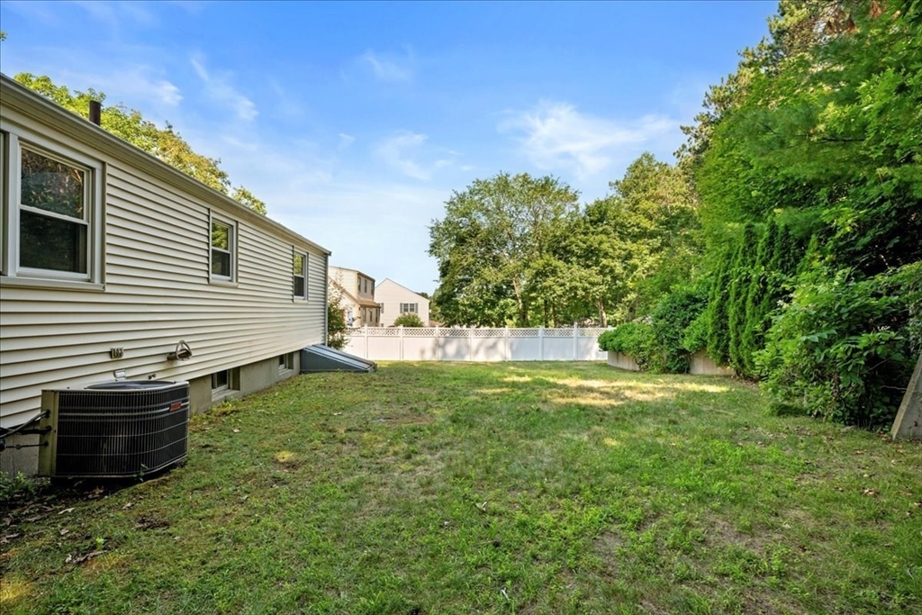 8 Reardon Rd