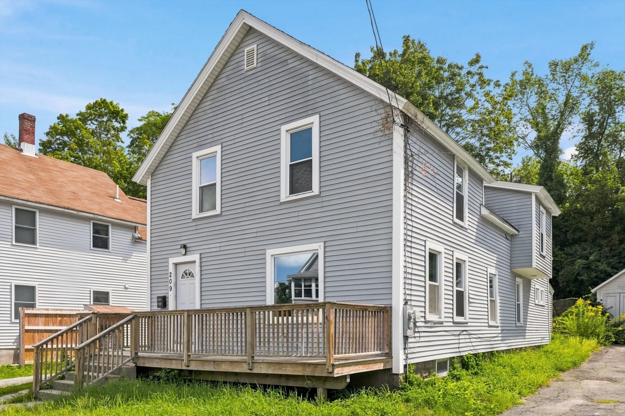 209 South St