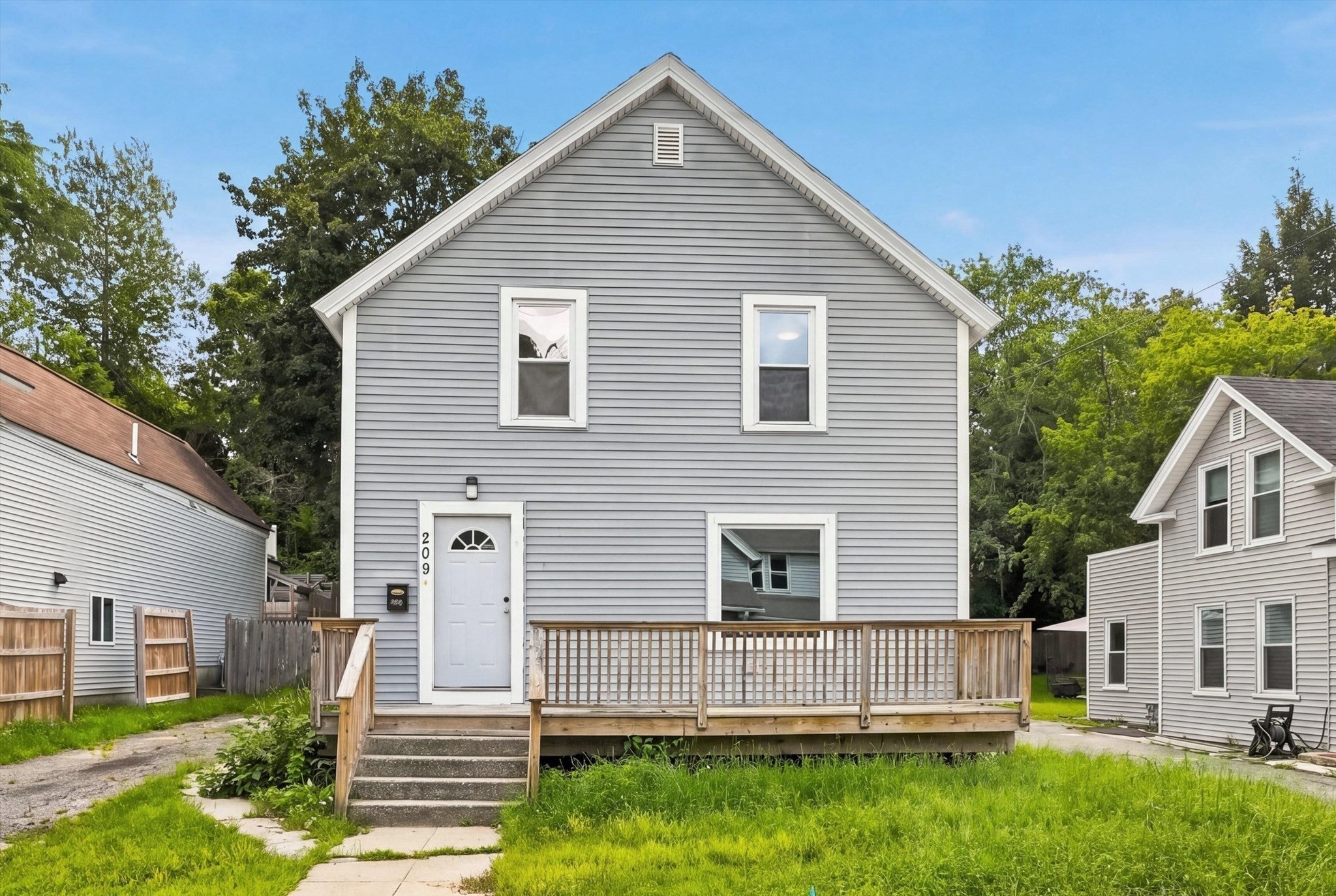 Photo of 209 South St, Athol, MA