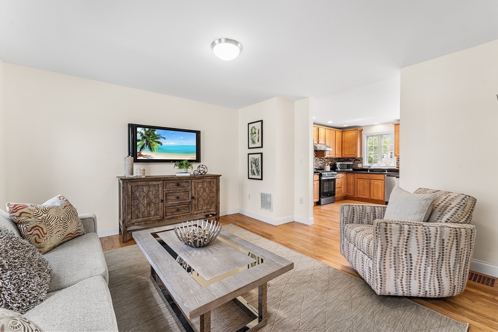 30 Russell St 5