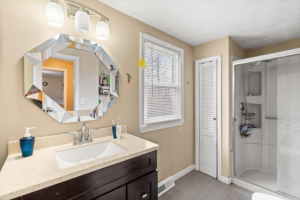 54 Shirley Ave, Lowell, MA, 54 Shirley Ave, Lowell, MA Photo #15