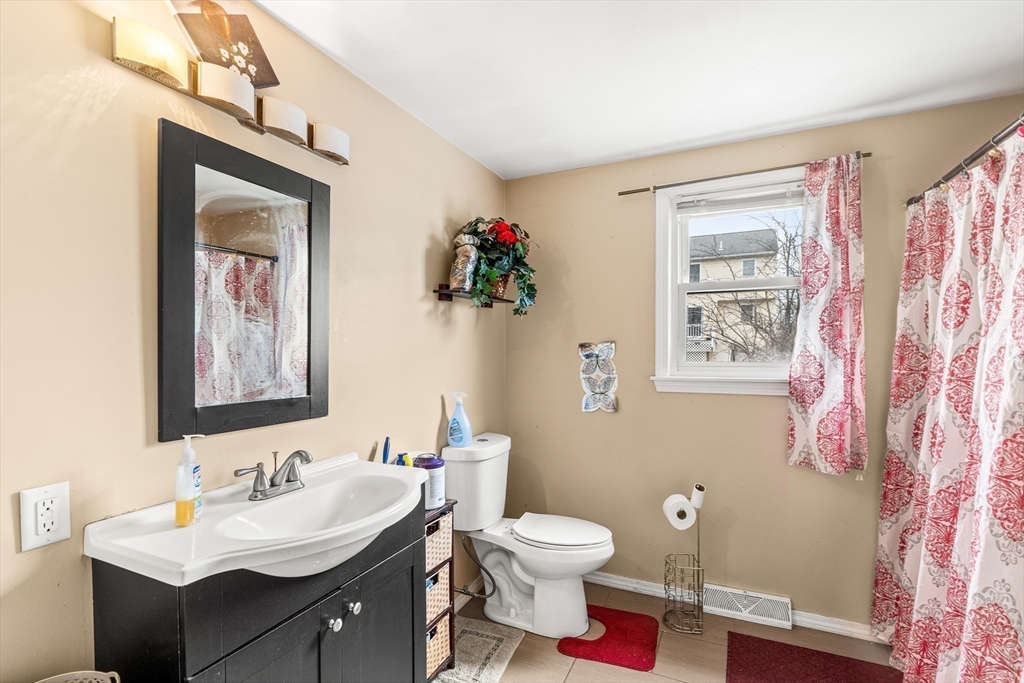 54 Shirley Ave, Lowell, MA, 54 Shirley Ave, Lowell, MA Photo #16