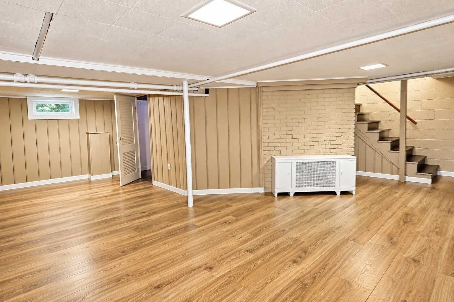 121 Elm St, Agawam, MA, 121 Elm St, Agawam, MA Photo #25