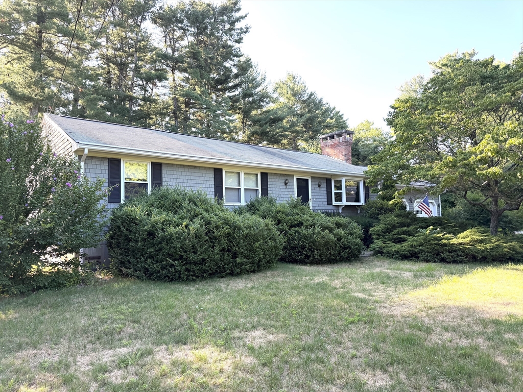 3 Bittersweet Dr, Seekonk, MA Photo #1