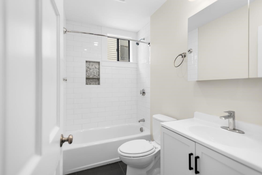 33 Browning Ave #2, Boston, MA Photo #4