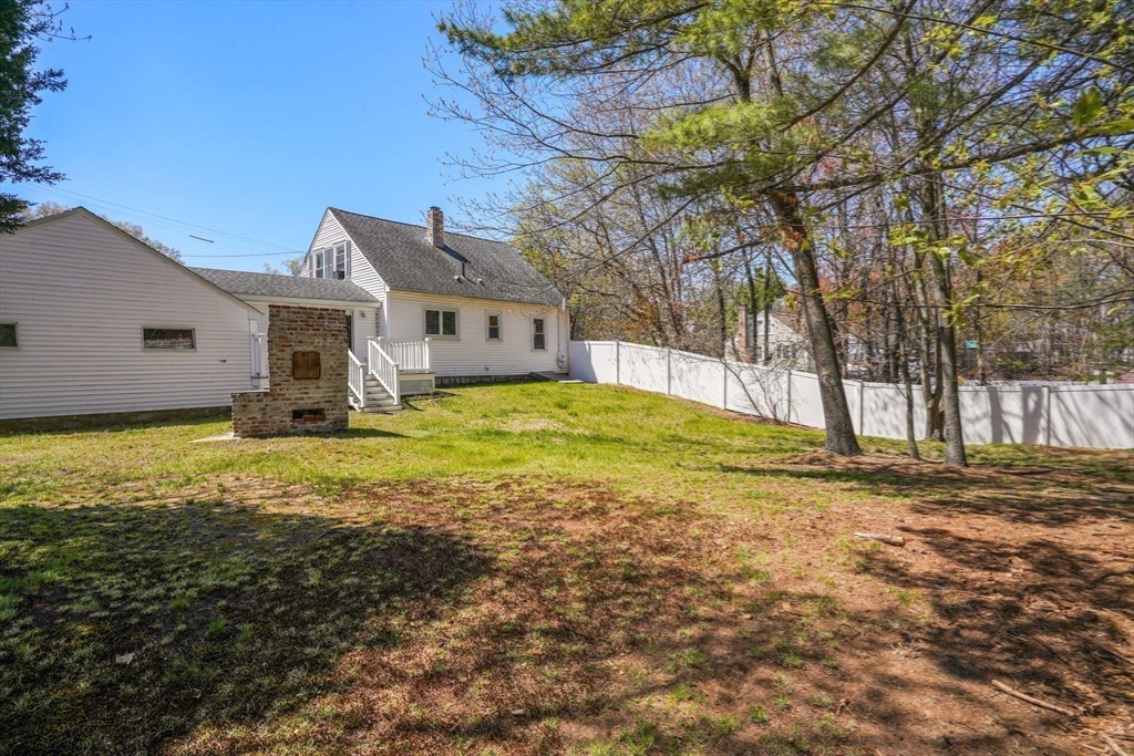 54 Meadowbrook Rd