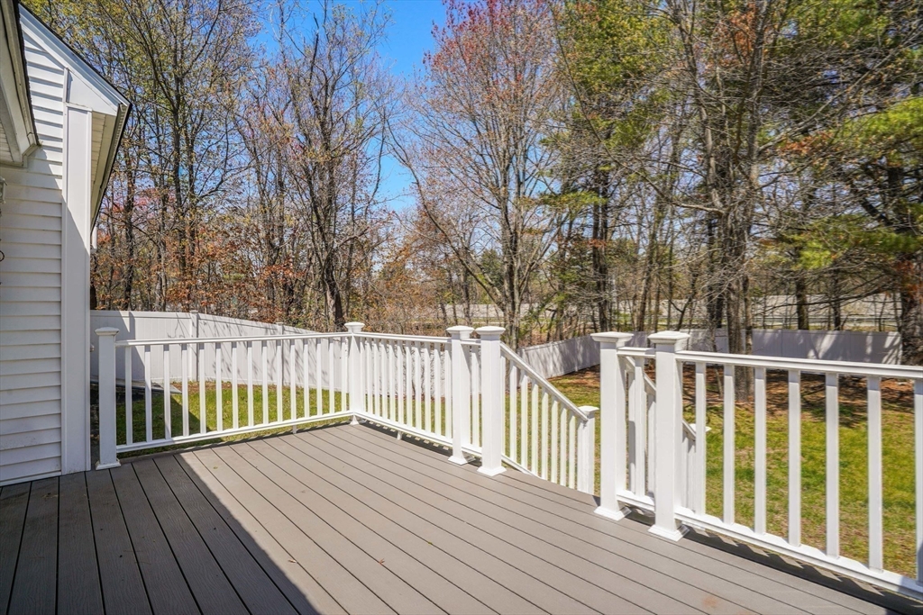 54 Meadowbrook Rd